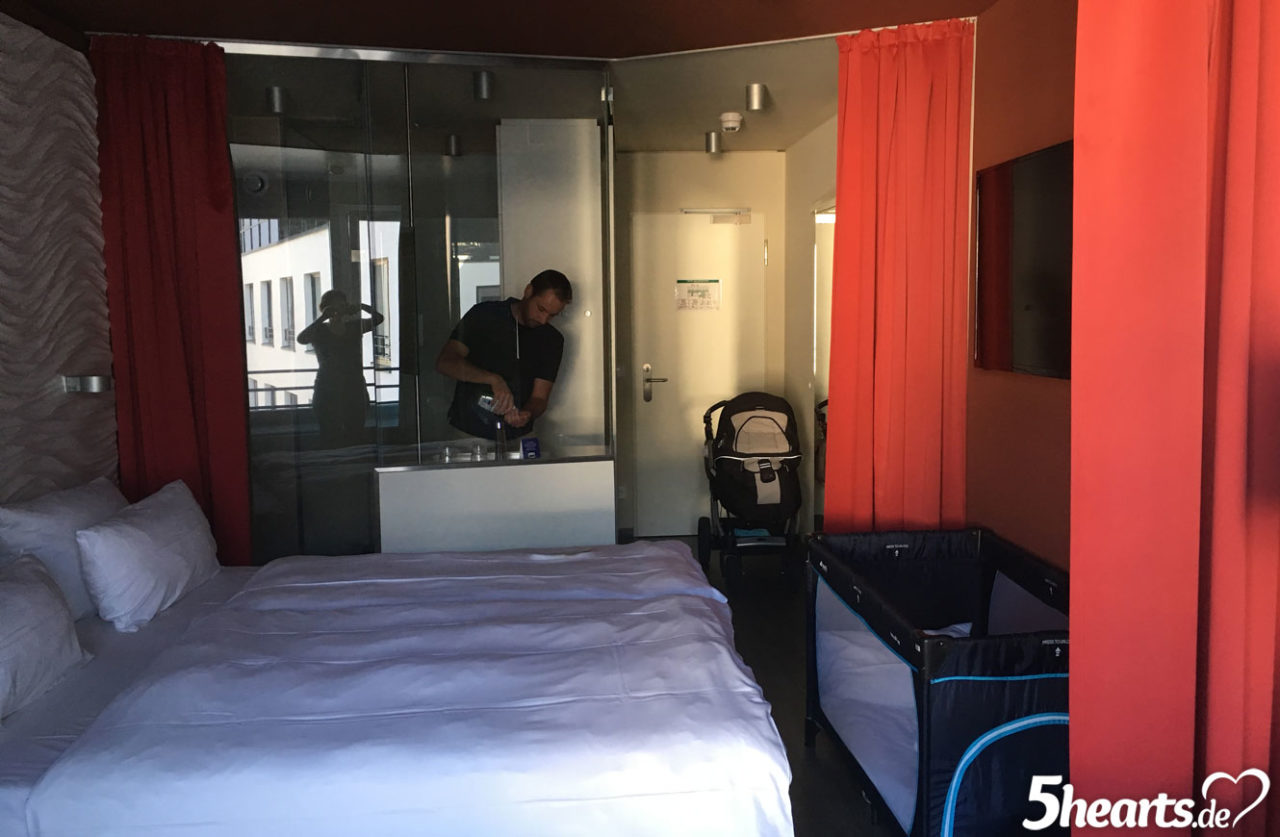 Urlaub mit Baby - im Hotel an der Oststee - Zimmer im a-ja Resort Grömitz